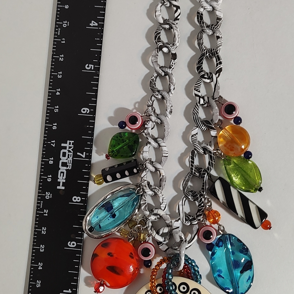 Multi colored statement necklace - Picture 4 of 13